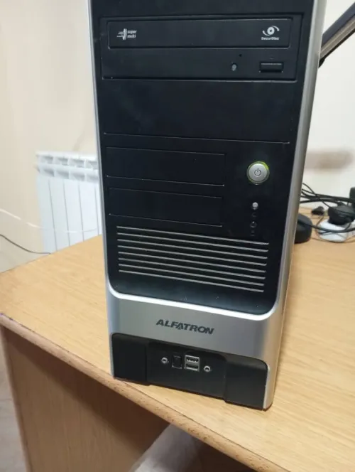 Vend 2 pc bureau