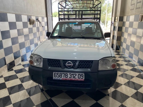 Nissan Pickup 2012 Pickup