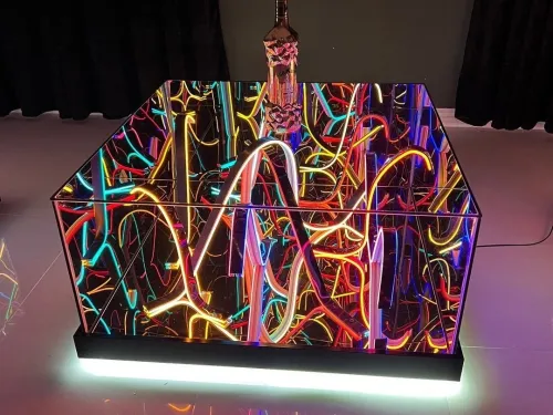 Des tables lumineuses modernes 