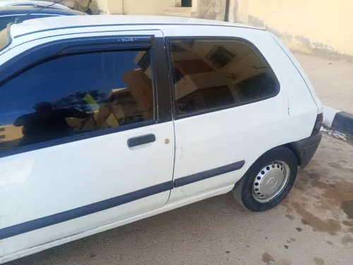 Renault Clio 1 1996 Japonia