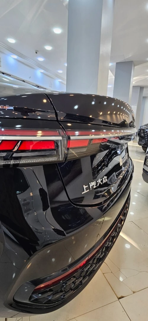 Volkswagen Passat Pro 2025 