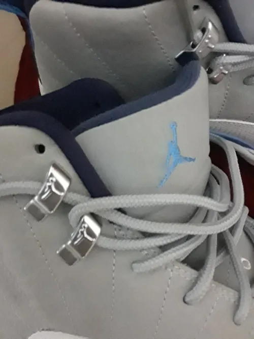 Air Jordan 12 UNC - University of North Carolina