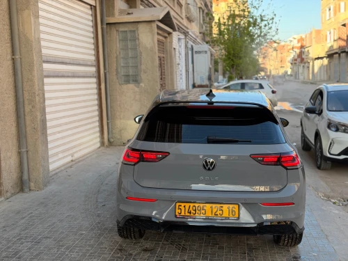 Volkswagen Golf 8 2025 R-Line