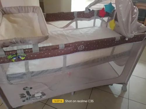 Lit bébé de la marque mini pouce 