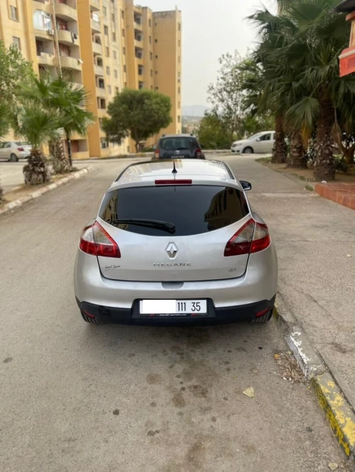 Renault Megane 3 2011 BOSS