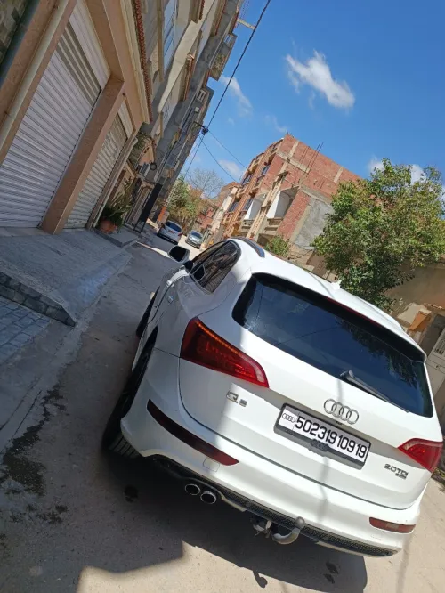 Audi Q5 2009 S Line Pack Tech