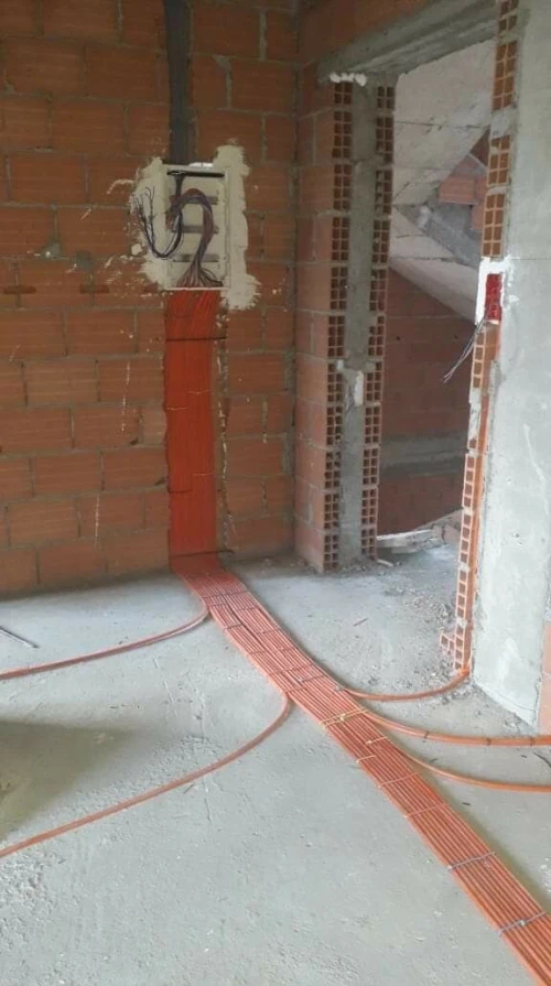 Électricien Bâtiment Qualifié à Tizi-Ouzou  Devis Gratuit !