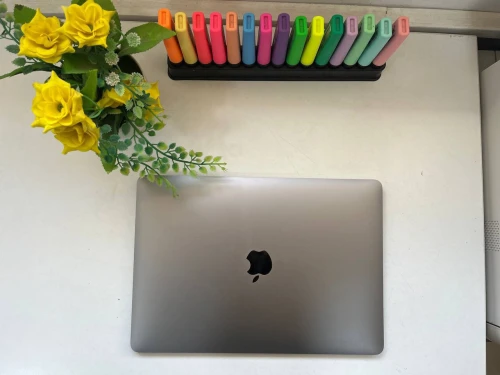 MACBOOK AIR Retina 2019