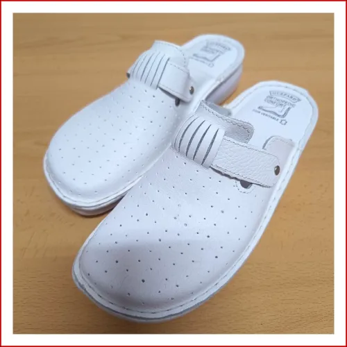 Sabot en cuir blanc