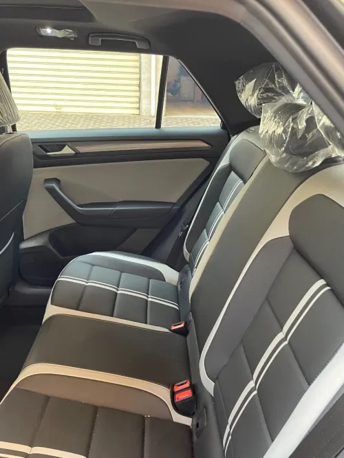Volkswagen T-Roc 2025 R-Line 
