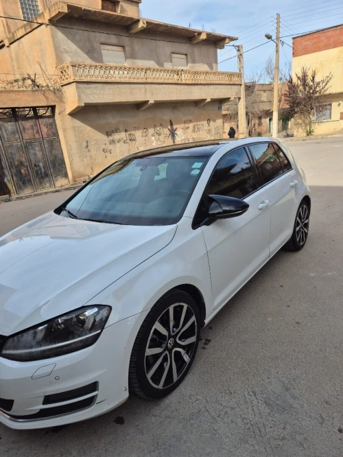 Volkswagen Golf 7 2017 Carat +
