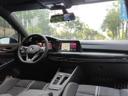 Volkswagen Golf 2023, 280TSI DSG R-Line Lite 2023 