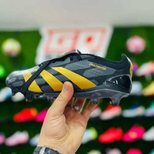 ADIDAS PREDATOR CRAMPONS