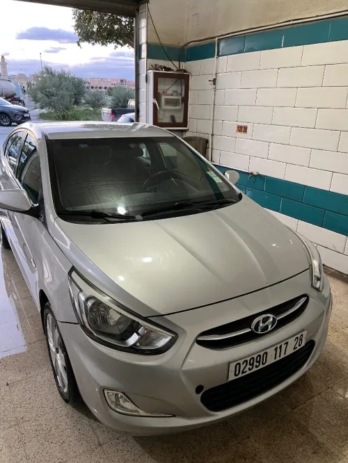 Hyundai Accent RB  4 portes 2017 Accent RB  4 portes