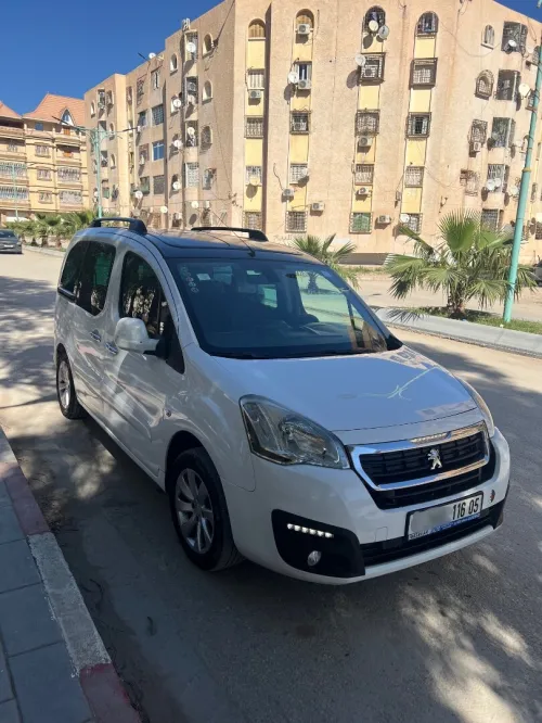 Peugeot Partner 2016 Tepee Allure 