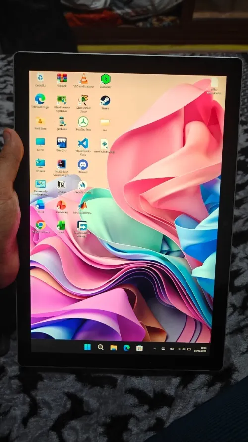 Pc portable laptop + tablette Microsoft surface 7 pro
