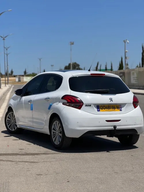 Peugeot 208 2016 Allure Facelift