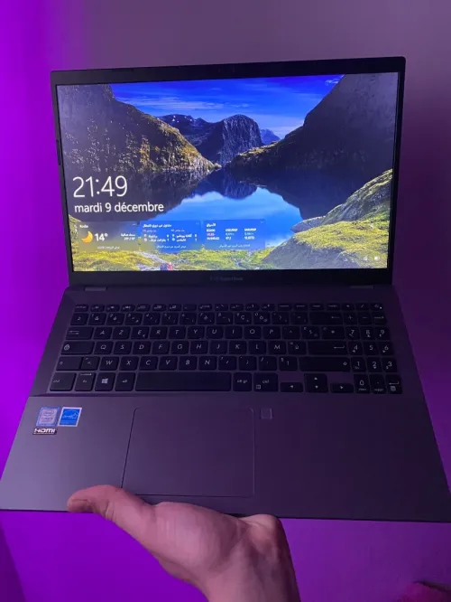 ASUS EXPERTBOOK I5 8TH GEN 15,7 POUCES 8/512GB