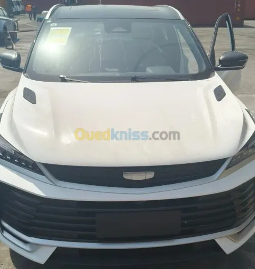 Geely Coolray 2025 