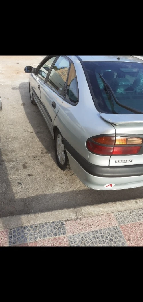 Renault Laguna 2 2000 Laguna 2