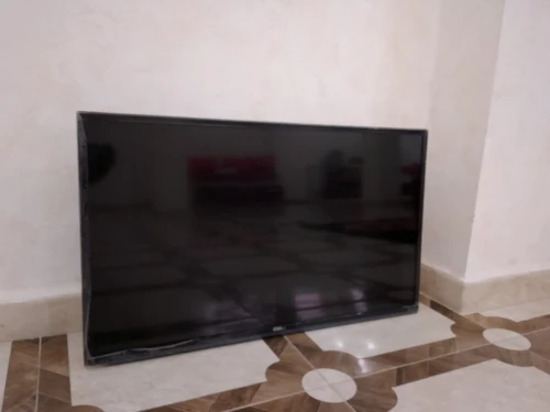2 télévisions dêja utilisés à vendre.