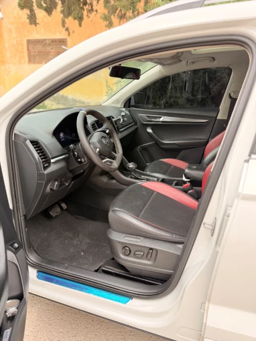 Skoda Karoq 2025 Luxury