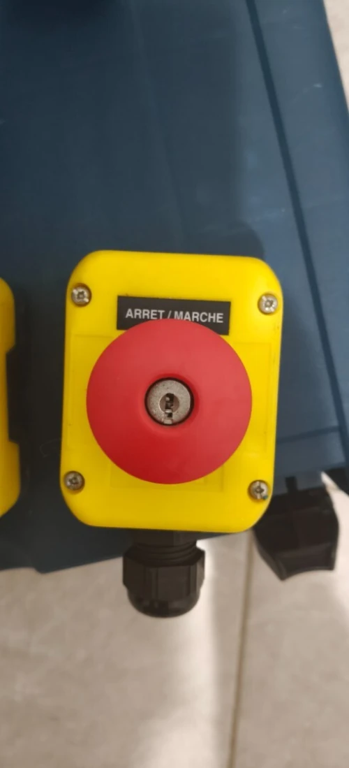 Boitier de réarmement et arrêt de pompier 
