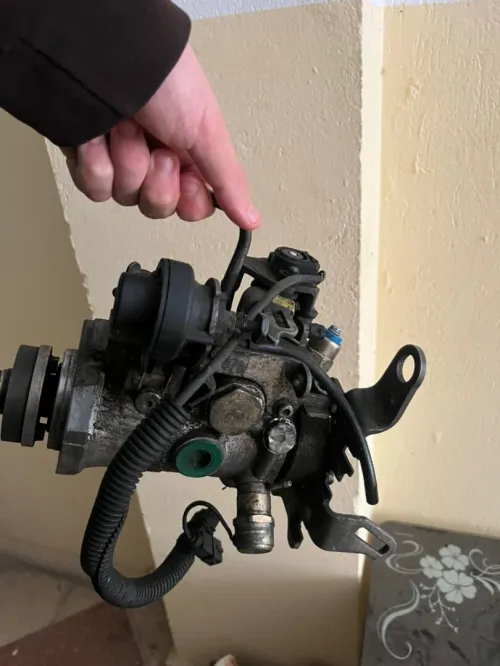 POMPE INJECTION 1.9D reparable
