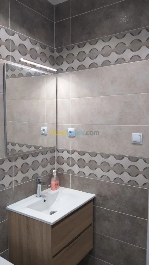 Location vacances Appartement F2 Alger Chevalley
