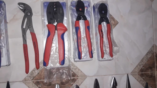 Pince knipex + de 40 articule neuf , made in germany .