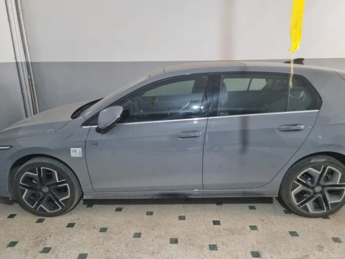 Volkswagen Golf 8 2025 R-Line