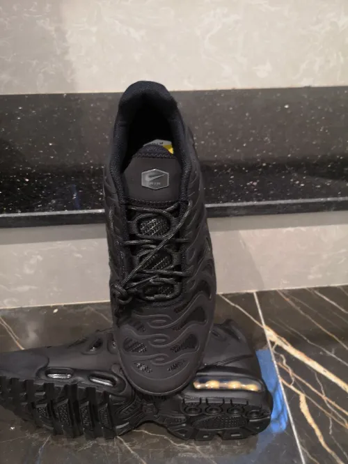Original Nike air Max plus drift