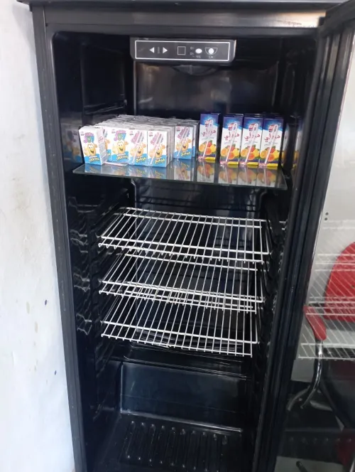 réfrigérateur frigo de cosmétique 