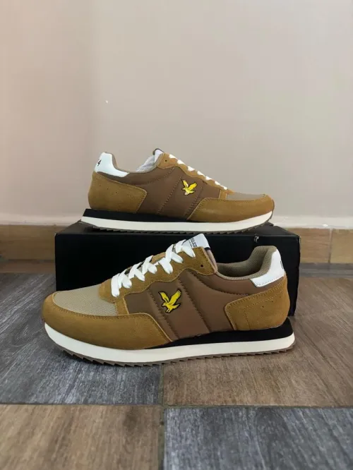 Baskets Dyce marron Lyle And Scott