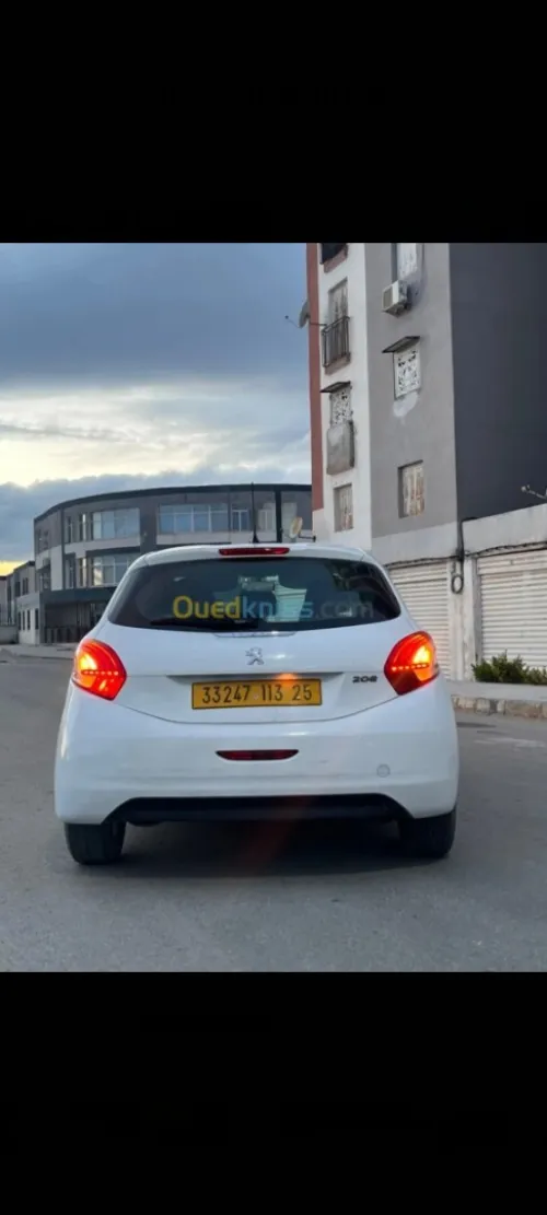 Peugeot 208 2013 Allure