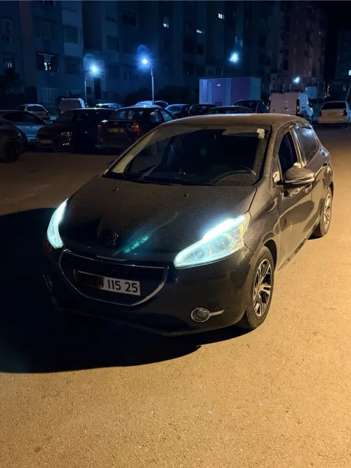Peugeot 208 2015 Allure