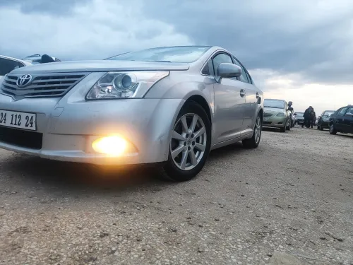 Toyota Avensis 2012 Premium