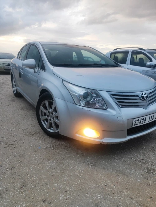Toyota Avensis 2012 Premium