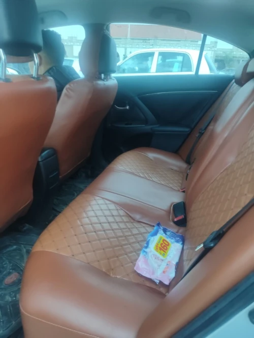 Toyota Avensis 2012 Premium