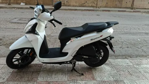 Sym St 200 2025