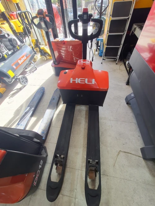 Groupe électrogène 15kva automatique compacteur damesauteuse scie a sol compresseur transpalette