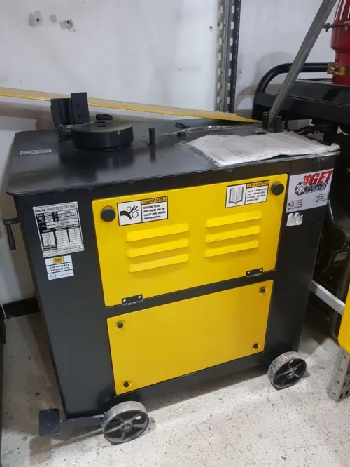 CRIC ROULANT presse hydraulique groupe électrogène coudeuse soudeuse pvc Compresseur a vis 
