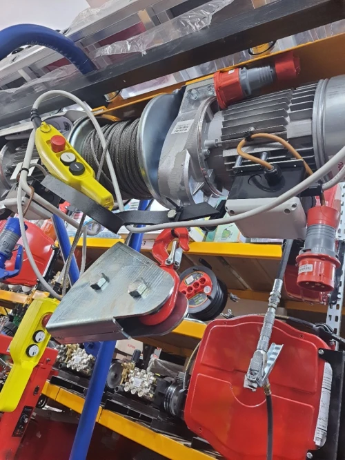 Geurbeur electrique gerbeur semi électrique transpalette