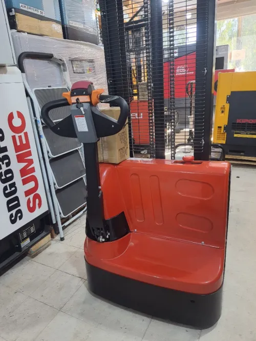 Groupe electrogene compresseur compacteur coudeuse Cisaille monte charge gerbeur 