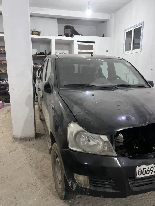 Mahindra Genio 2015 DC Luxe