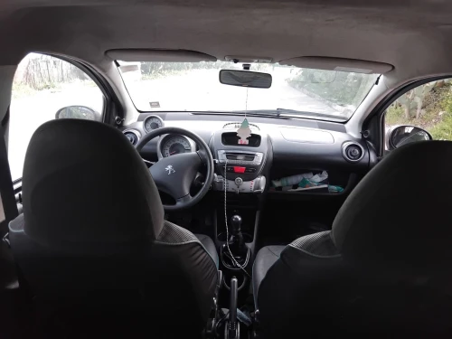 Peugeot 107 2012 toute option