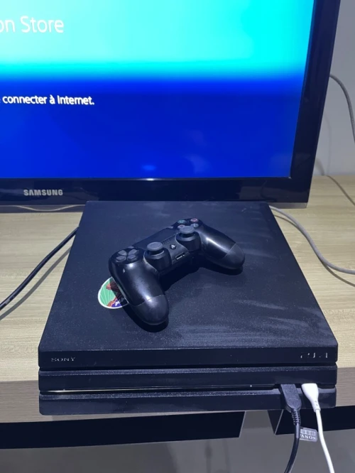 PS4 PRO flashé