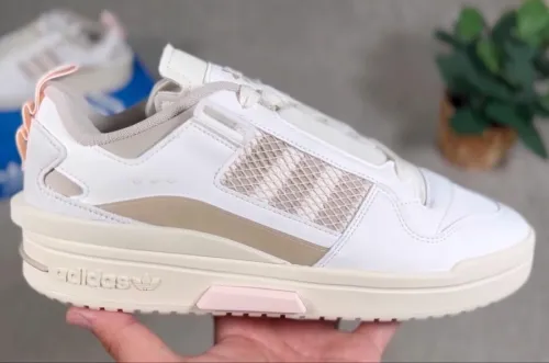ADIDAS baskets Forum Mid LOW