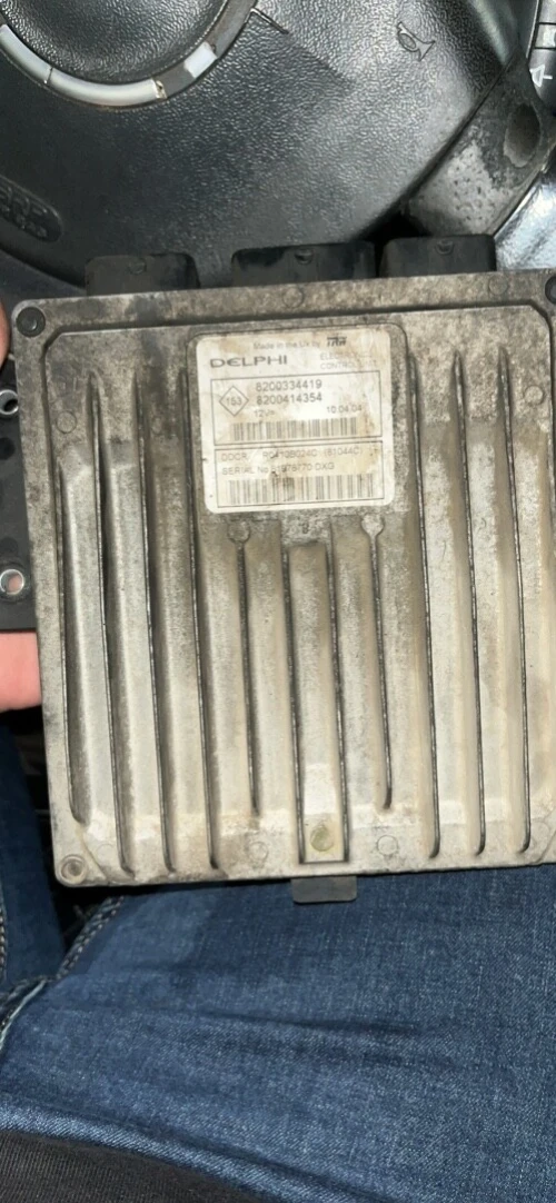 CALCULATEUR MOTEUR RENAULT 1,5 dci MEGANE2 SCENIC
