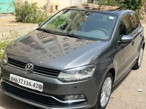 Volkswagen Polo 2016 carrat